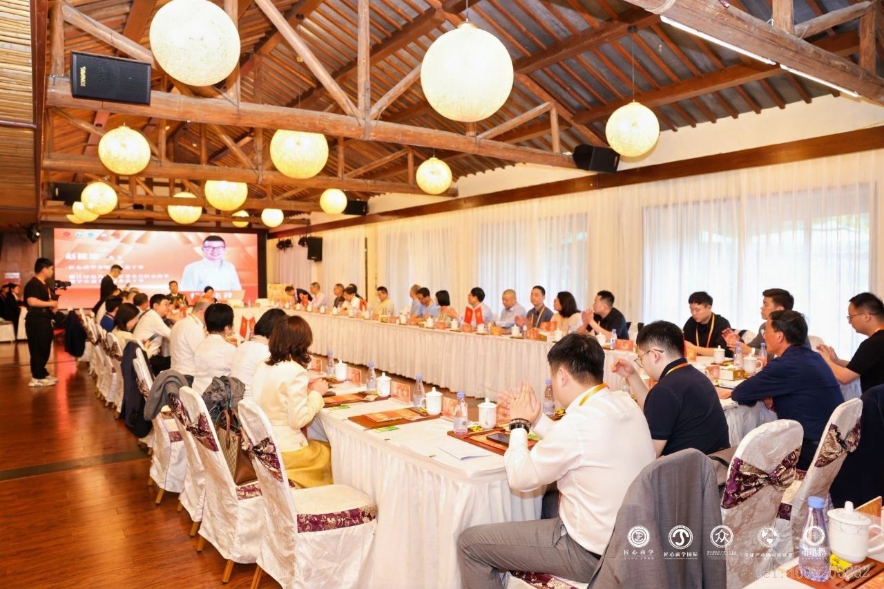 從北大到匠心商學(xué),儲吉旺再談企業(yè)家精神!(圖1) 從北大到匠心商學(xué),儲吉旺再談企業(yè)家精神!(圖1)